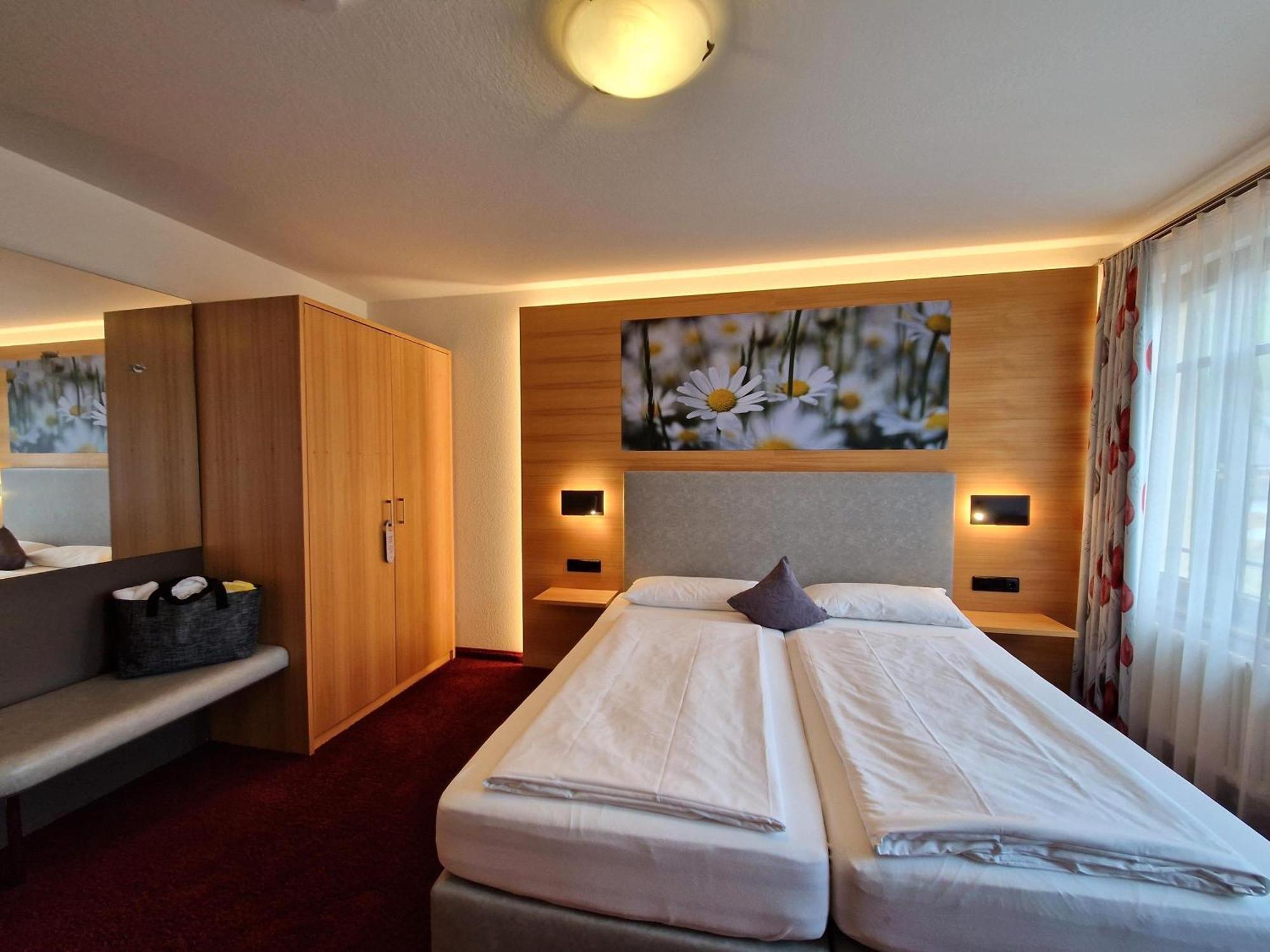 Mosers Blume Hotel 3*